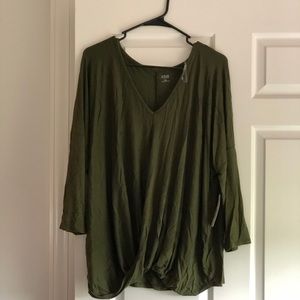 3/4 sleeve dress shirt.